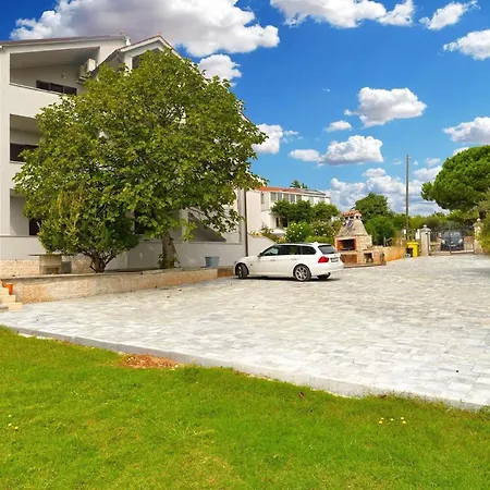 Apartment Fuer 2 Personen Ca 32 Qm In Banjole, Istrien Istrische Riviera Banjole